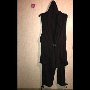 NWOT Cato Fashions 2-piece Activewear set.
